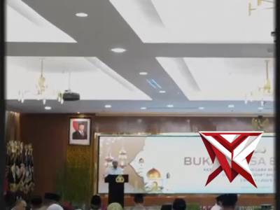 CERAMAH ADI HIDAYAT - PoliceTube