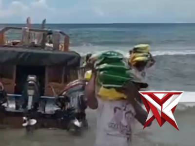 POLRES PULAU TALIABU MENYALURKAN BERAS KE DESA KILO