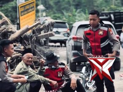 Semua orang punya martabat yang sama. - PoliceTube