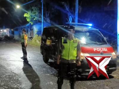 SINERGI TIGA PERSONEL JAGA KONDUSIFITAS DAU! ?????? - PoliceTube