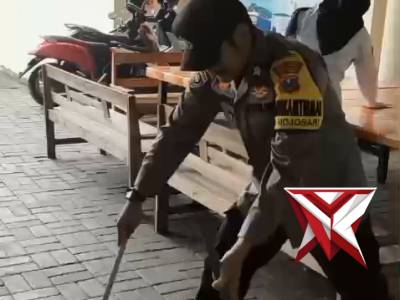 Korvei Anggota Polsek kepanjen - PoliceTube