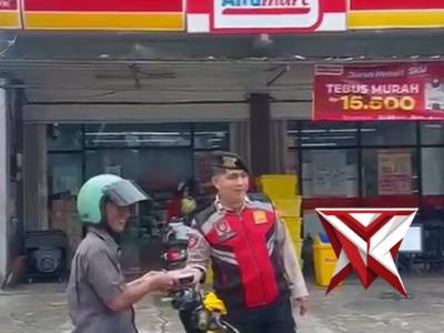 Jum'at berbagi polres oki - PoliceTube