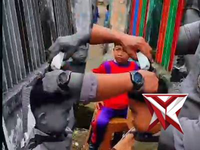 Inovasi Bhabinkamtibmas Polsek Sanga Desa dengan Pangkas Keliling Gratis - PoliceTube