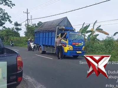 PENERTIBAN JAM OPERASIONAL - PoliceTube