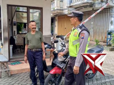 Anggota Unit Sabhara Polsek Lawang Laksanakan Kegiatan Rutin Patroli Dialogis di Daerah Kec. Lawang - PoliceTube