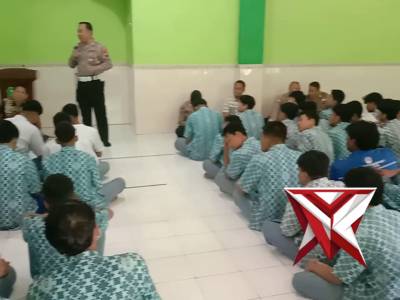 Sosialisasi untuk tidak ikut demo - PoliceTube