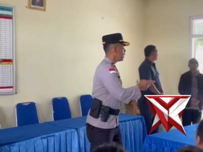 PEMBAGIAN ALAT TULIS SEKOLAH TERTINGGAL POLRES MANGGARAI - PoliceTube