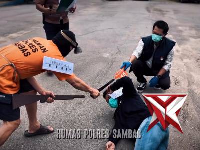 POLRES SAMBAS GELAR REKONSTRUKSI KASUS PEMBUNUHAN DI PEMANGKAT, 31 ADEGAN DIPERAGAKAN - PoliceTube