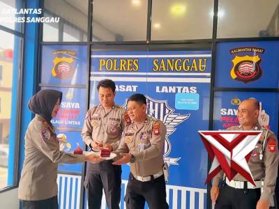 Silaturahmi Satlantas Polres Sanggau & pemberian penghargaan kepada anggota Satlantas Polres Sanggau