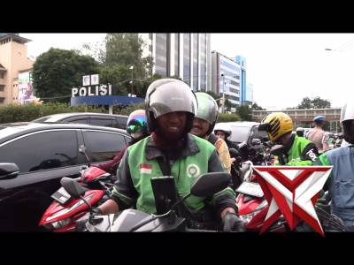 Kapolri & PJU Mabes Polri Turun ke Jalan, Sapa Masyarakat Bersama Insan Pers ? - PoliceTube