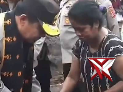 BANTUAN KEMANUSIAAN POLRI TIBA DI MAUPONGGO, NTT