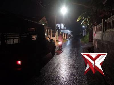 Blue Light Patrol (Patroli Lampu Biru) adalah kegiatan rutin kepolisian - PoliceTube