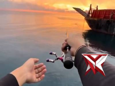 Di sini hujan, di sana kering. Tapi keselamatan tetap nomor hiji. Kurangi kecepatan, jaga jarak, sin - PoliceTube