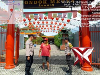 Anggota Unit Sabhara Polsek Lawang Laksanakan Kegiatan Rutin Patroli Dialogis siang Hari di Lawang - PoliceTube