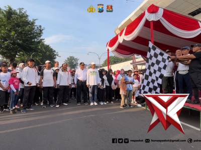 Pengamanan Jalan Sehat Dalam rangka Hari Jadi Kota pPasuruan Ke 340 tahun - PoliceTube