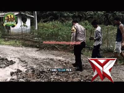 Perbaiki jalanan rusak - PoliceTube