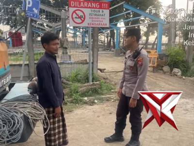 Patroli KRYD dialogis dengan sopir truk - PoliceTube