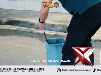 Waka Polres Musi Rawas Pimpin Kegiatan Pembersihan Lingkungan, Wujud Nyata Dukungan Program ASRI ? - PoliceTube