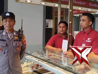 Patroli pertokoan, toko emas Desa Pugeran Kec. Gondang. - PoliceTube