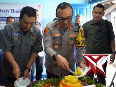 Kapolres Sukabumi Kota Sambangi PWI dan IJTI Kota Sukabumi. - PoliceTube