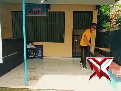 Polres Buleleng melaksanakan kegiatan bersih-bersih Mako - PoliceTube