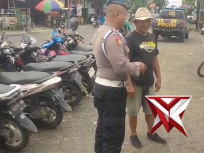 POLSEK BALONGPANGGANG: PATROLI KANTONG PARKIR - PoliceTube