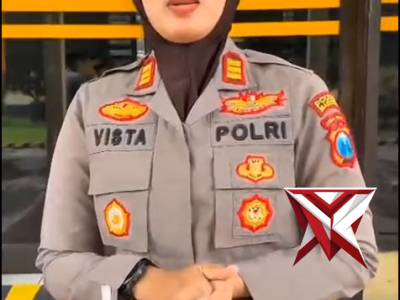 Semangat berbagi di bulan penuh berkah ?? Personel Polsek Maospati turun langsung membagikan takjil - PoliceTube