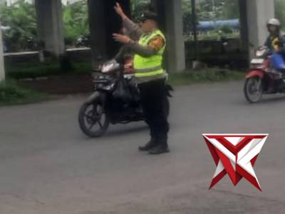 Pam awal pagi anggota Polsek Waru - PoliceTube