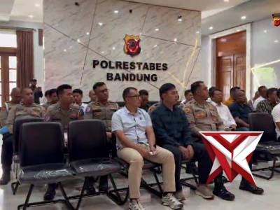 Bimbingan Teknis dan Penyuluhan Hukum (Bintek Binluh Bidkum) - PoliceTube