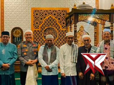 Polres Muara Enim meluncurkan Program SULING (Sholat Subuh Keliling) - PoliceTube