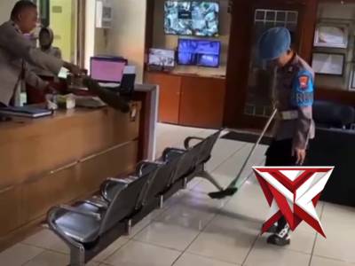 Pembersihan Mako Polsek Simokerto