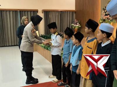 Buka Puasa Polres Purbalingga Bersama Waratwan dan Santunan Anak Yatim - PoliceTube