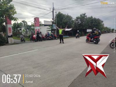 Giat pos penampilan pagi - PoliceTube