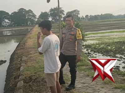 ''Bhabinkamtibmas  melaksanakan Giat Sambang ke tokoh pemuda ",