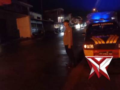 Patroli Malam depan pasar Pugeran, Kec. Gondang