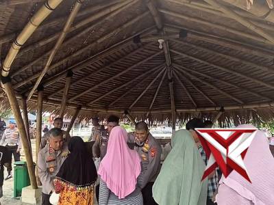 Jumat Curhat dan Jumat Berkah Kapolda Bengkulu - PoliceTube