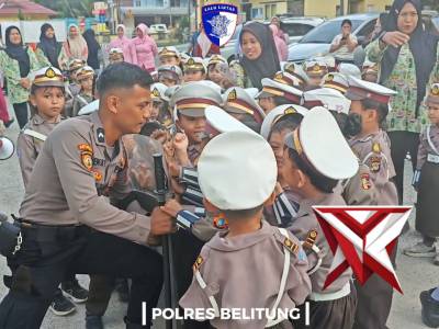 ?? Keceriaan Anak TK Bhayangkari di Polres Belitung - PoliceTube