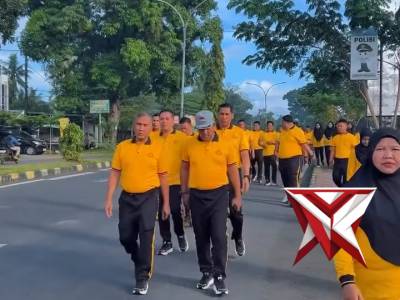 Dijalan santai kapolda bengkulu bersama personel polda Bengkulu - PoliceTube