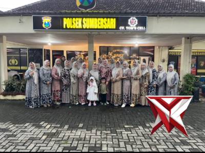 MARHABAN YA RAMADAN, NIKMATI BUKA PUASA BERSAMA , SELURUH ANGGOTA POLSEK SUMBERSARI. - PoliceTube