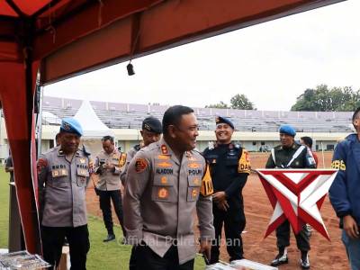 Kapolres Tuban pimpin pengamanan giat pentas Musik - PoliceTube