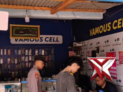 Melaksanakan patroli siang - PoliceTube