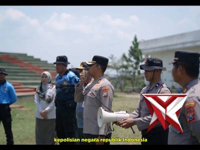 Kapolres Kediri Meninjau Latihan Dalmas Satsamapta Polres Kediri bersama Satpol PP Kabupaten Kediri - PoliceTube