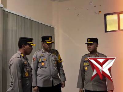 Wujudkan Pelayanan Responsif, Kapolda Bengkulu Pastikan SPKT dan Hotline 110 Siap Operasional - PoliceTube