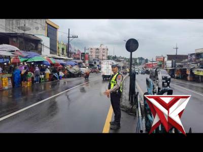 Pengaturan Arus Lalin Sore dan Aiptu Iman Live Report pada titik kemacetan di Wilayah Polsek Lawang - PoliceTube