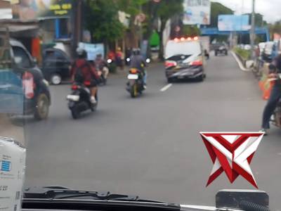 Quick respon ambulan - PoliceTube