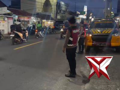 Sat Samapta Polres Tomohon Patroli dan Pengaturan di Lokasi Rawan Kemacetan - PoliceTube