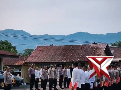 Waka polres memberikan arahan di apel pagi