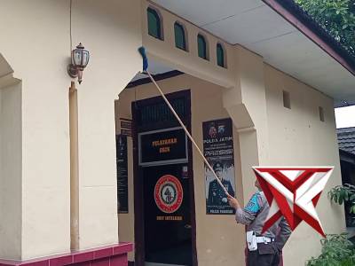 Gerakan Indonesia Asri Polsek Padangan