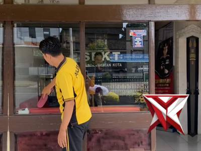 Curve Mapolsek Pacitan - PoliceTube