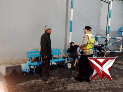 PATROLI SAMBANG WARGA BINAAN YANG LAGI JAGA DIPOS PERUMAHAN